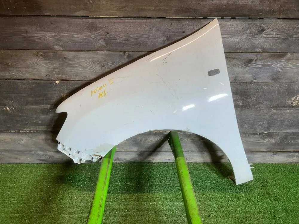 Крыло переднее левое Renault Logan 2.