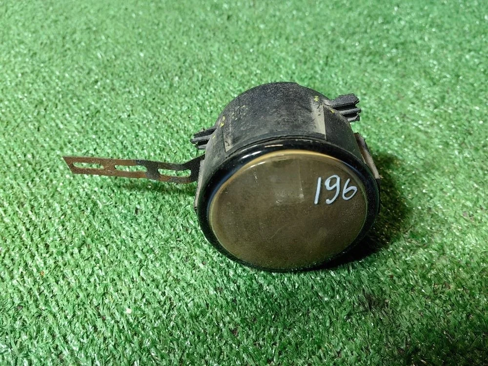 Фара противотуманная левая Peugeot 407