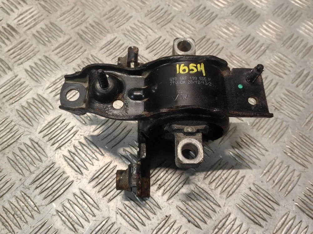 Подушка двигателя левая Volkswagen Polo V