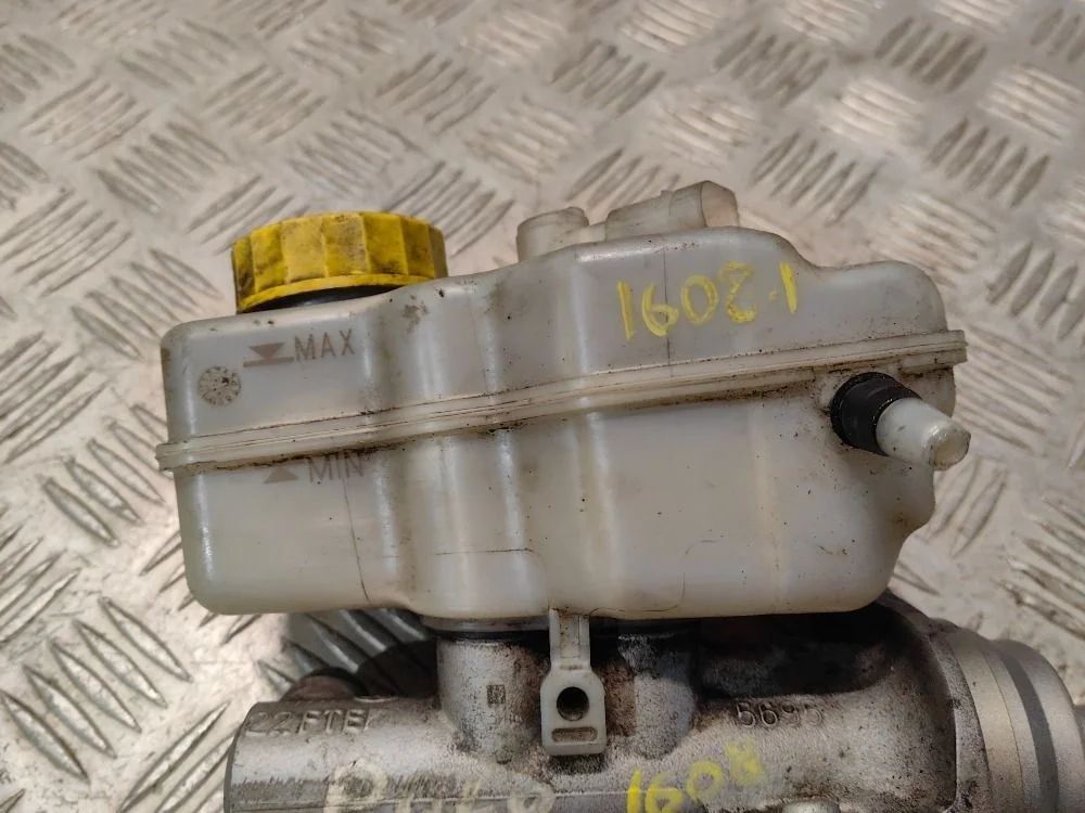 Бачок тормозной жидкости Volkswagen Polo V