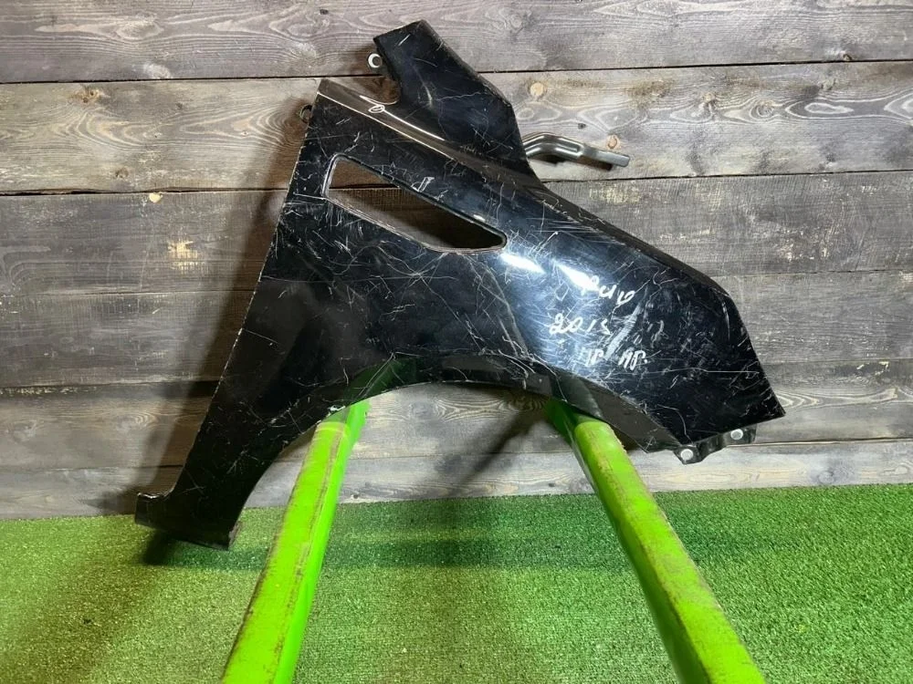 Крыло переднее правое Kia Rio 3