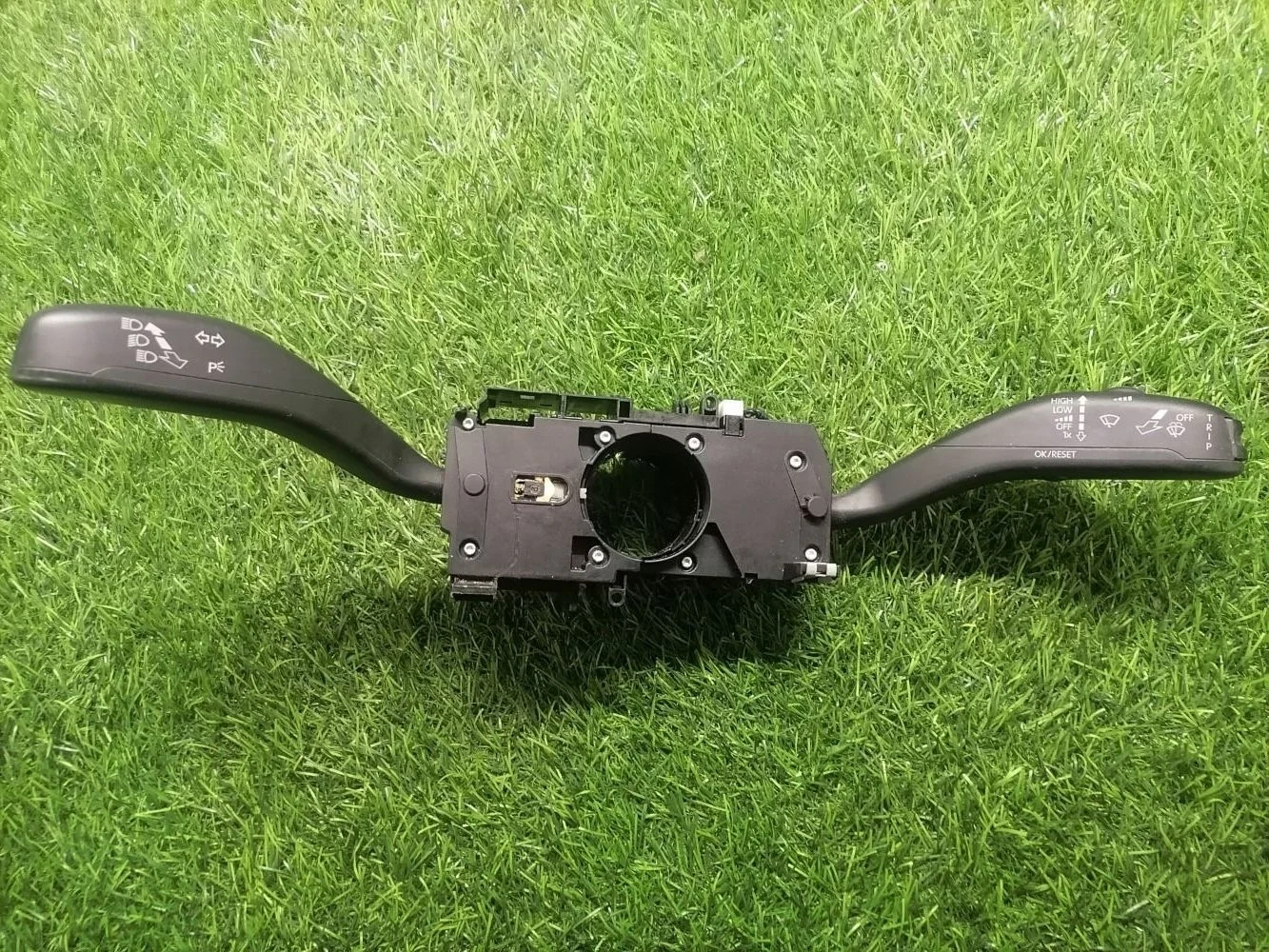 Блок подрулевых  переключателей VW Polo