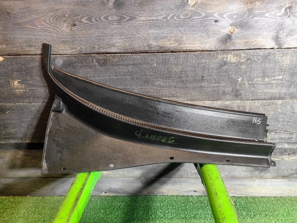 Решетка стеклооч. правая Daewoo Gentra