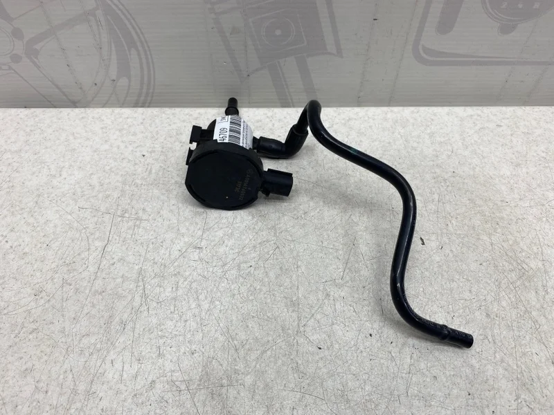 Клапан вентиляции топливного бака Mercedes-benz 2013 W246