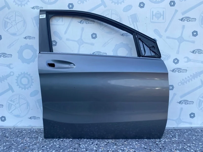 Дверь передняя правая Mercedes-benz 2013 W246