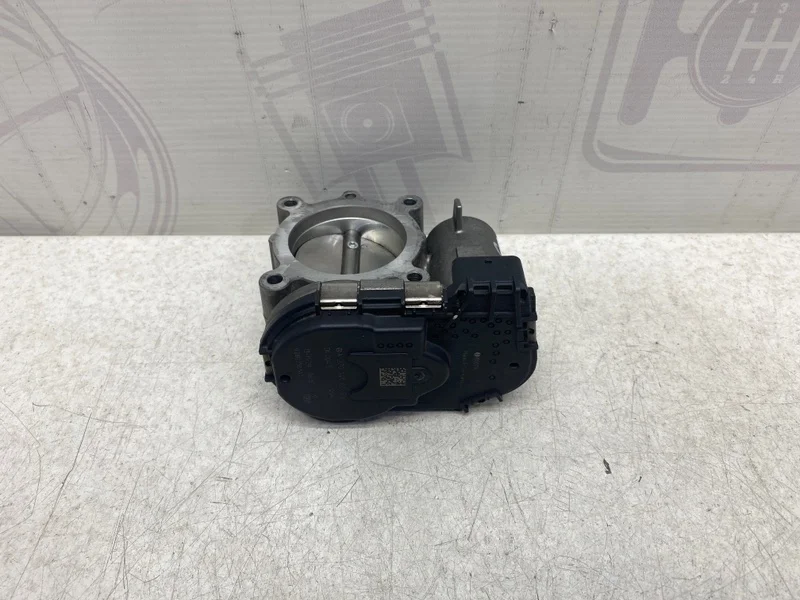 Дроссельная заслонка Mercedes-benz 2013 W246