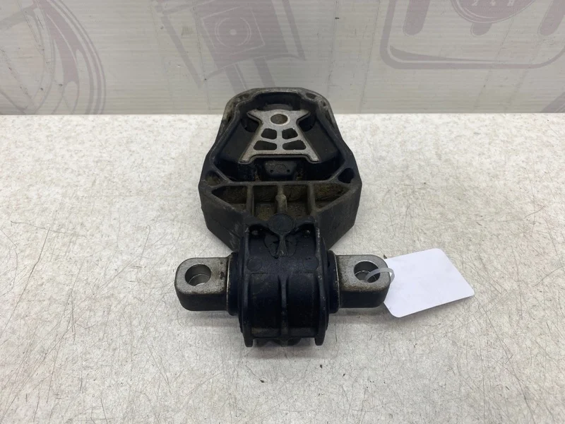 Подушка двигателя задняя Mercedes-benz 2013 W246