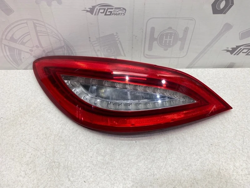 Фонарь задний левый Mercedes-benz CLS 2011 C218