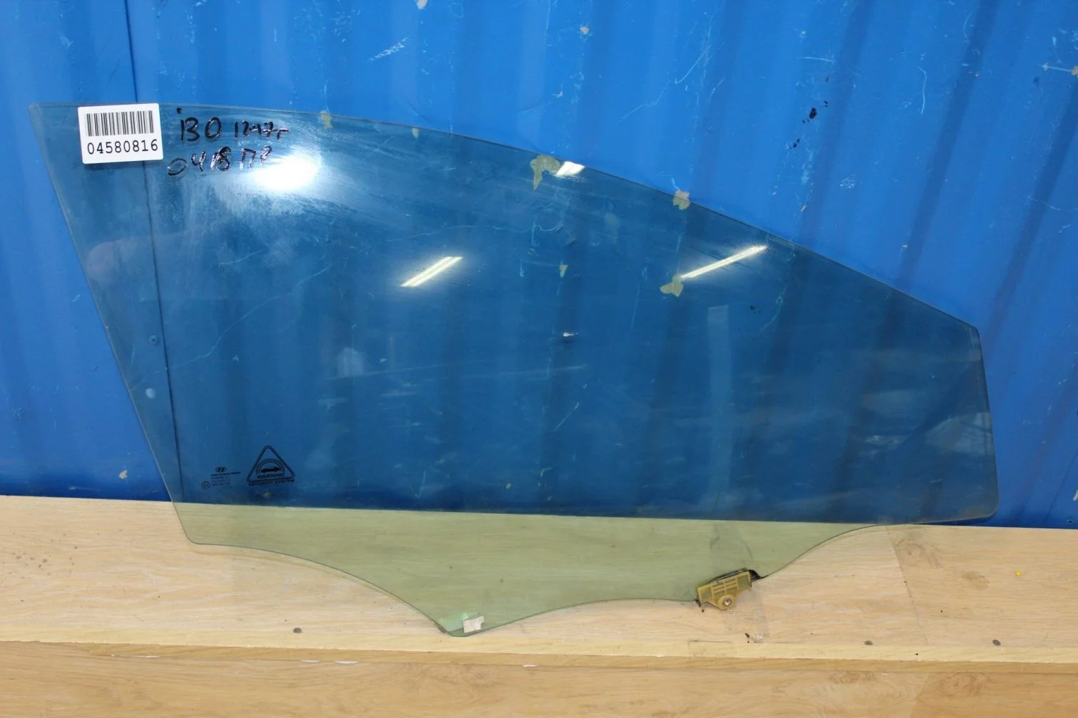 Стекло двери передней правой для Hyundai i30 2012-2017