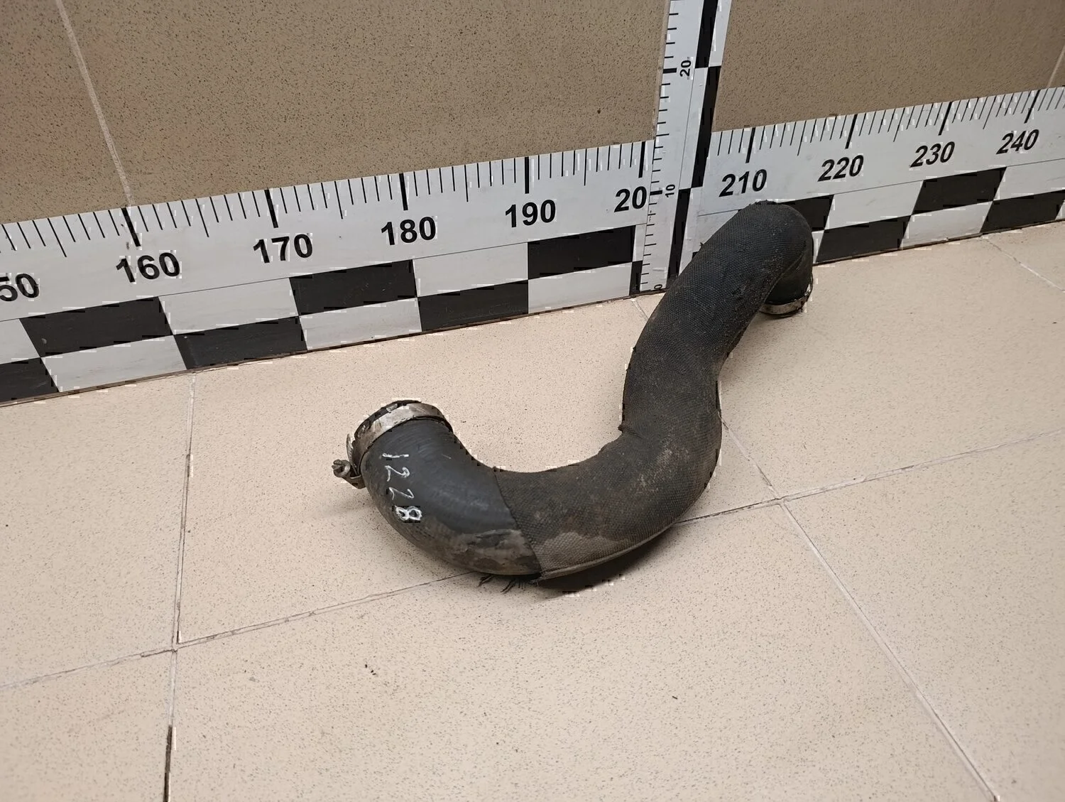 Патрубок интеркулера A4 [B8] 2007-2015