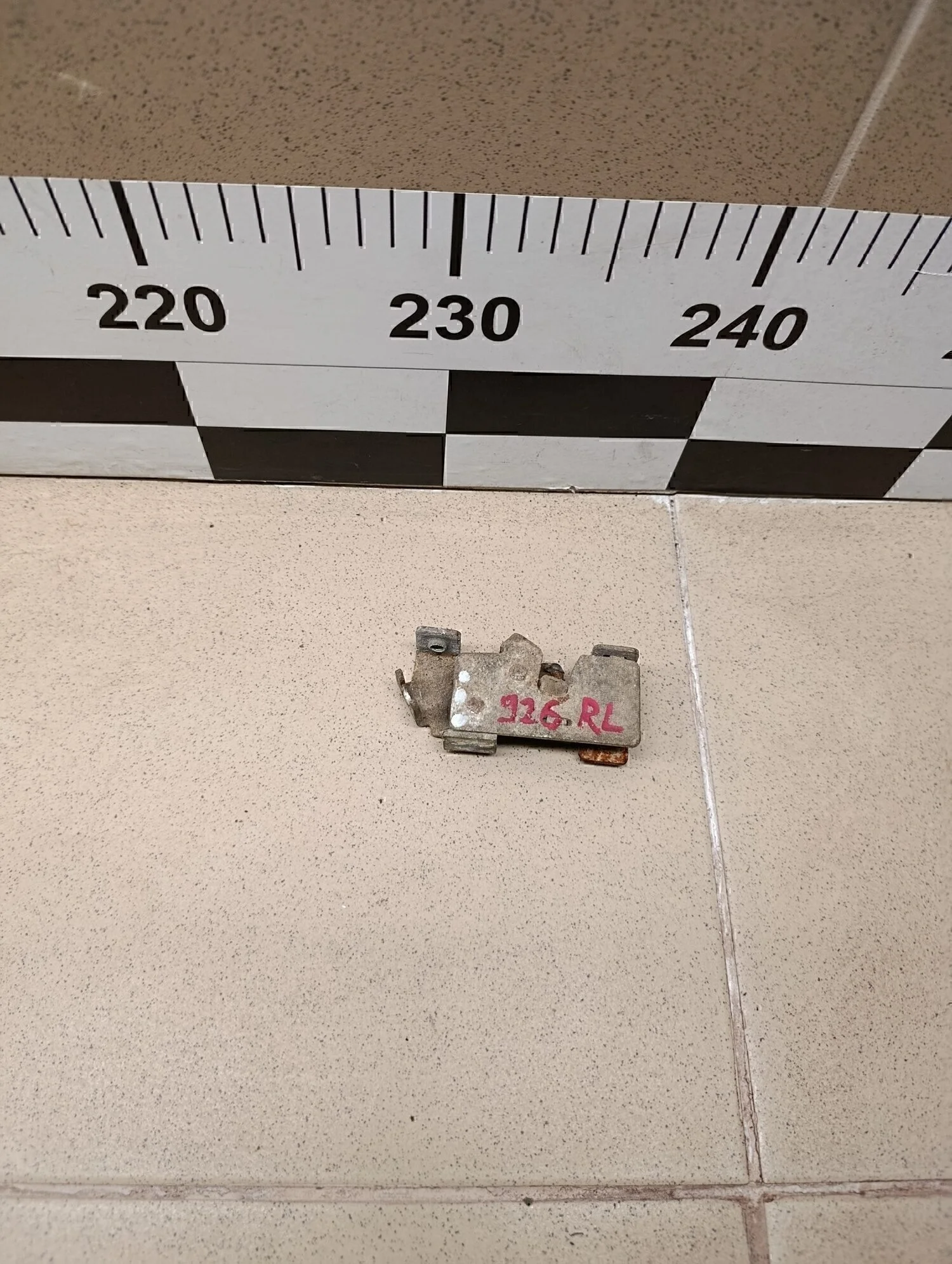 Замок двери задней левой Transit 2006-2013