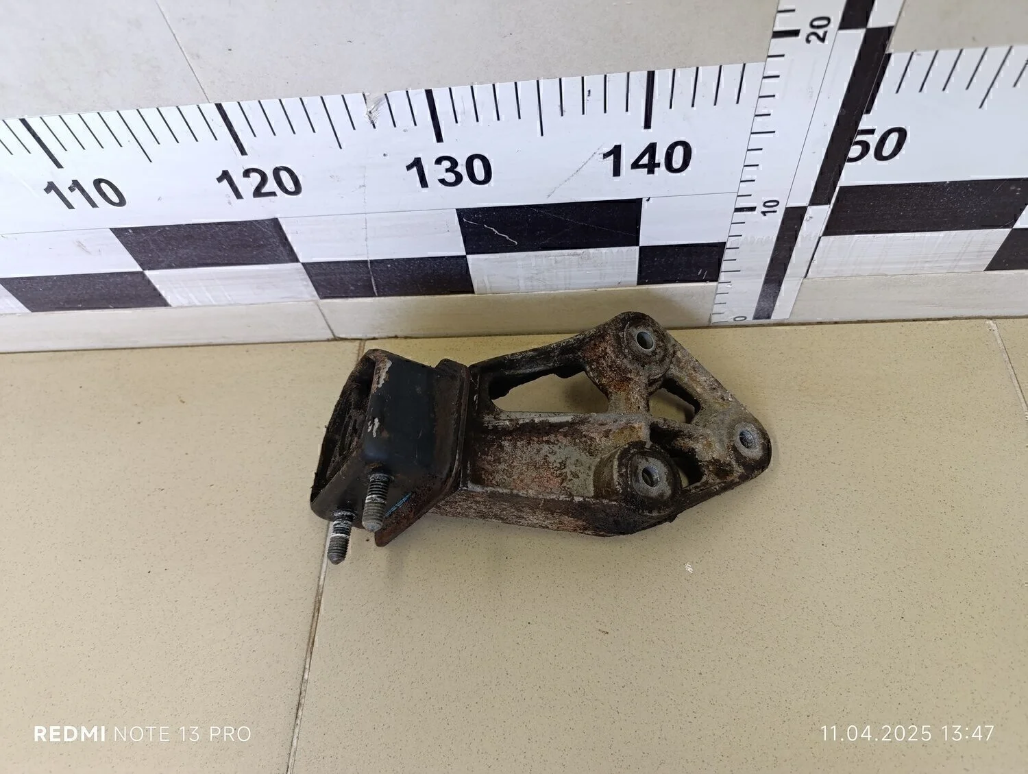 Кронштейн двигателя правый Lanos 2004-2010