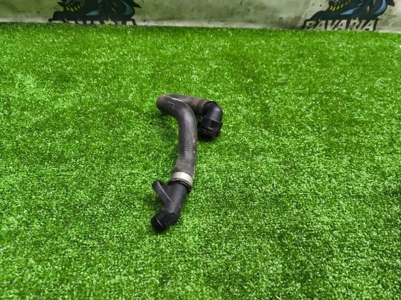 Патрубок системы охлаждения BMW 1 2006 17117524710 E87 N52B30AF