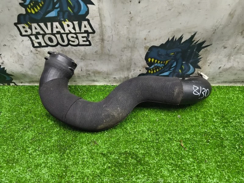 Патрубок интеркулера Audi A5 2013 8K0145738M 8T CDN