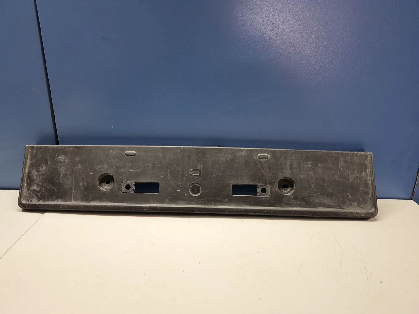 Накладка переднего бампера под номер для Toyota Land Cruiser Prado 150 2009-