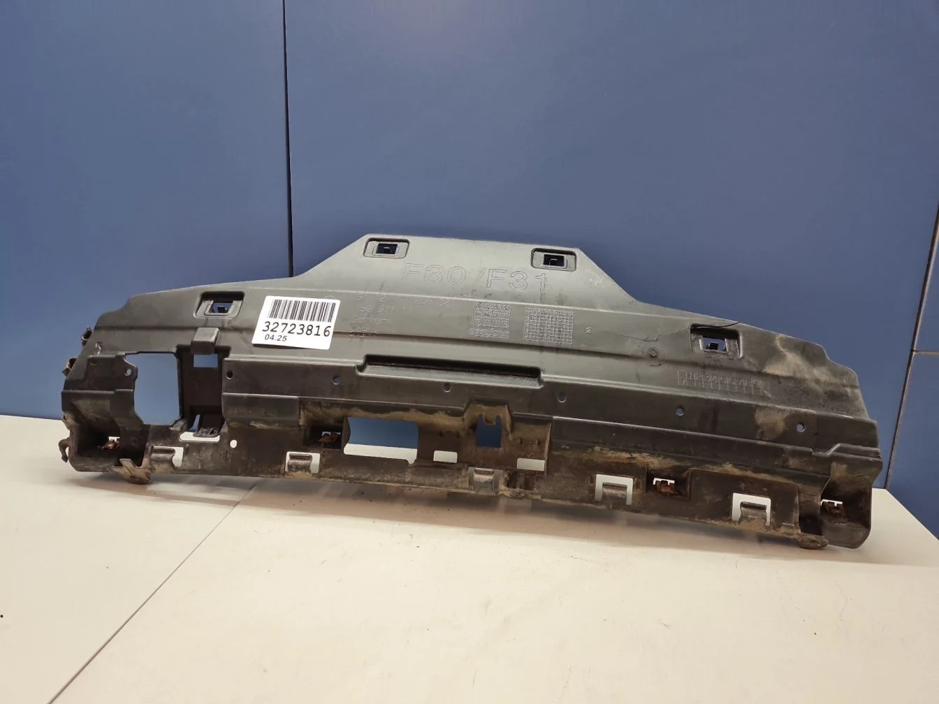 Кронштейн бампера заднего для BMW 3 F30 2011-2018