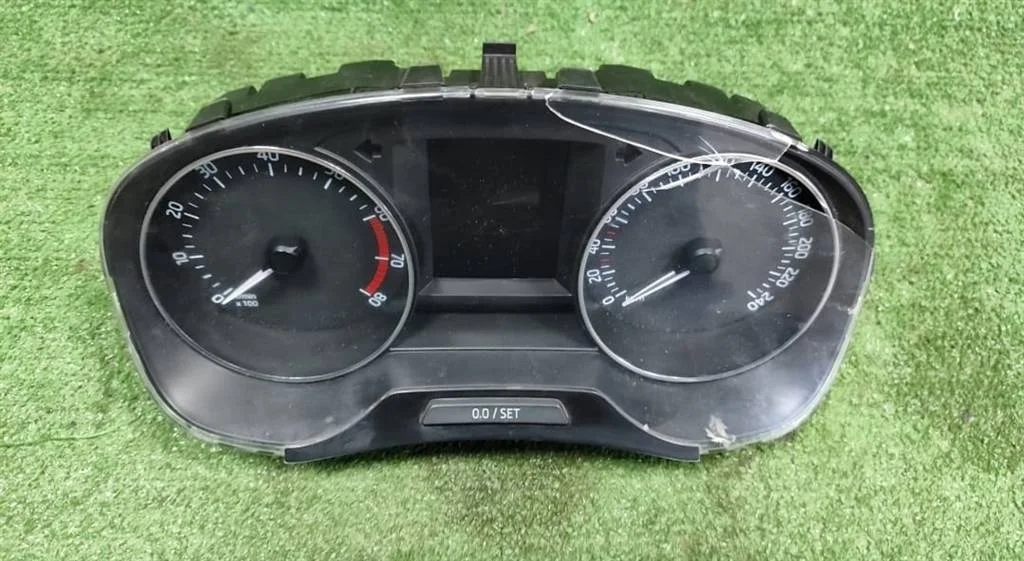 Б.у. приборная панель SKODA RAPID NH SKODA RAPID NH