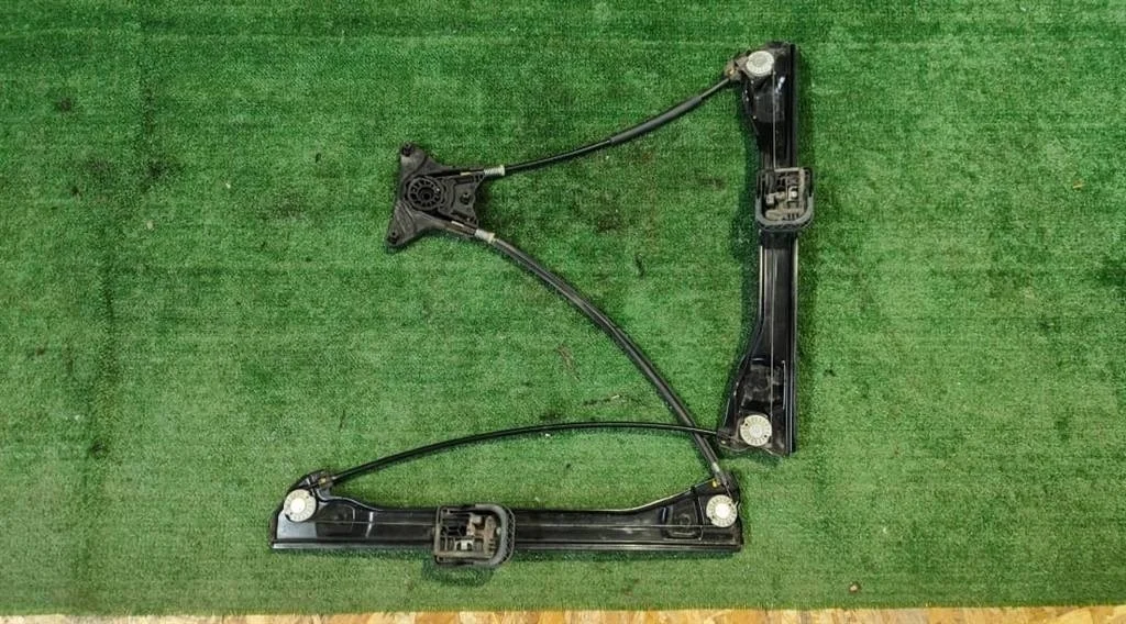 Б.у. стеклоподъемник SKODA RAPID NH SKODA RAPID NH