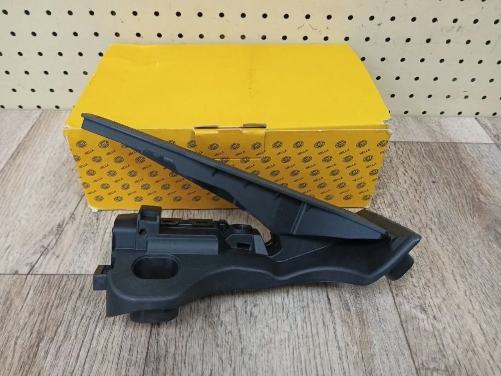 Педаль газа Volkswagen Skoda 1K1721503 Golf Mk5 (2003—2009) A5, B6, 1Z,161,162