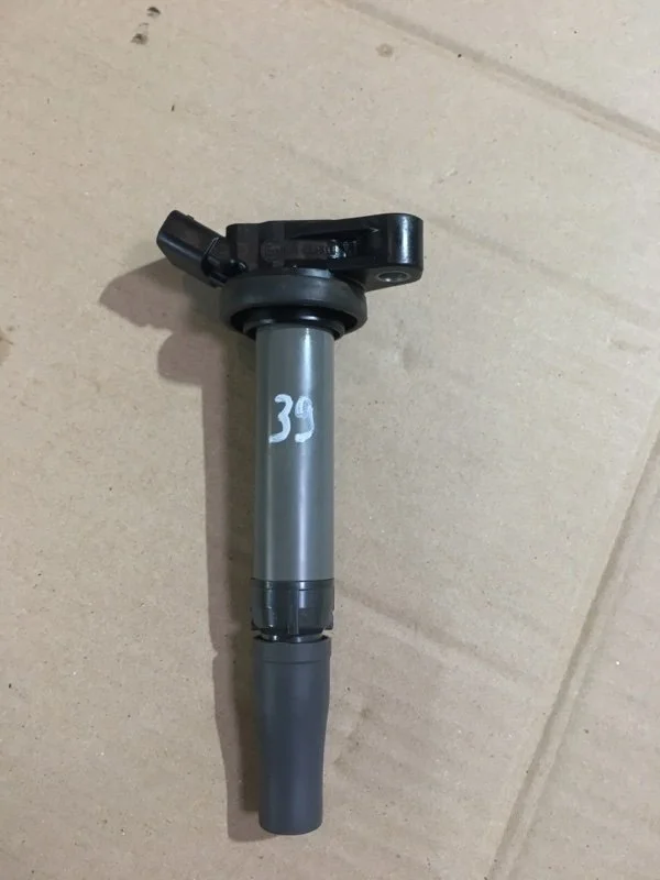 Катушка зажигания LEXUS ES200 2016 9091902256 XV60 6AR-FSE