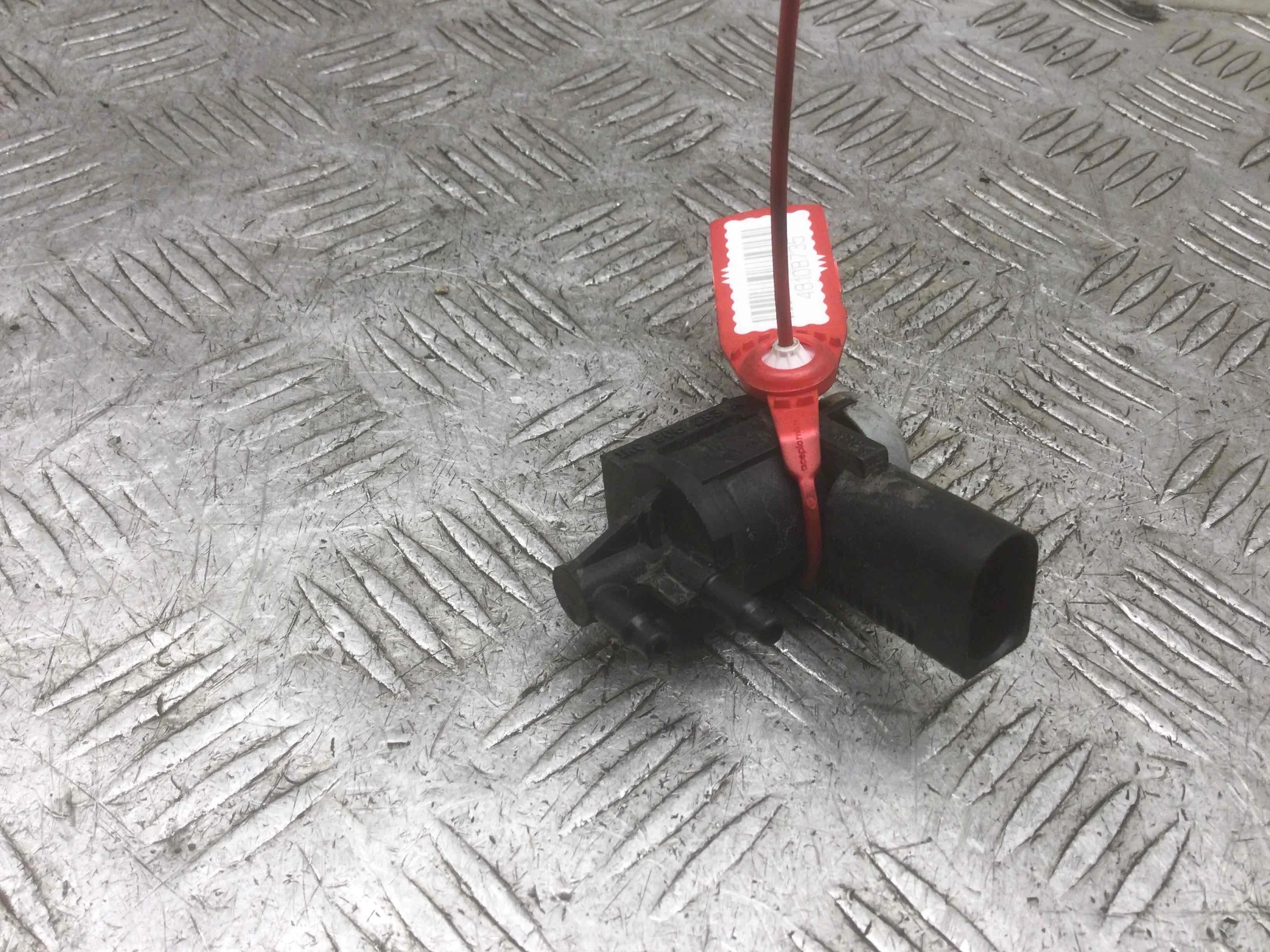 Преобразователь давления (соленоид наддува/EGR) Volkswagen Passat B7 (2010-2015) дизель 1.6 TDI Механика