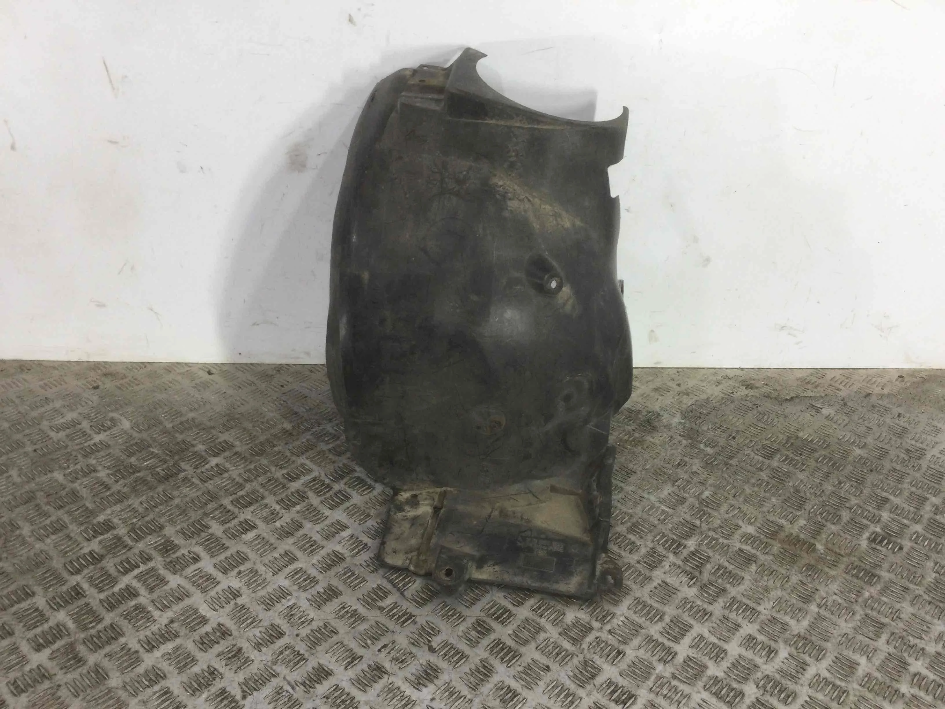 Защита арок передняя левая (подкрылок) Mercedes C-klasse W203/S203/CL203 (2000-2004) бензин 1.8 i Автомат Седан