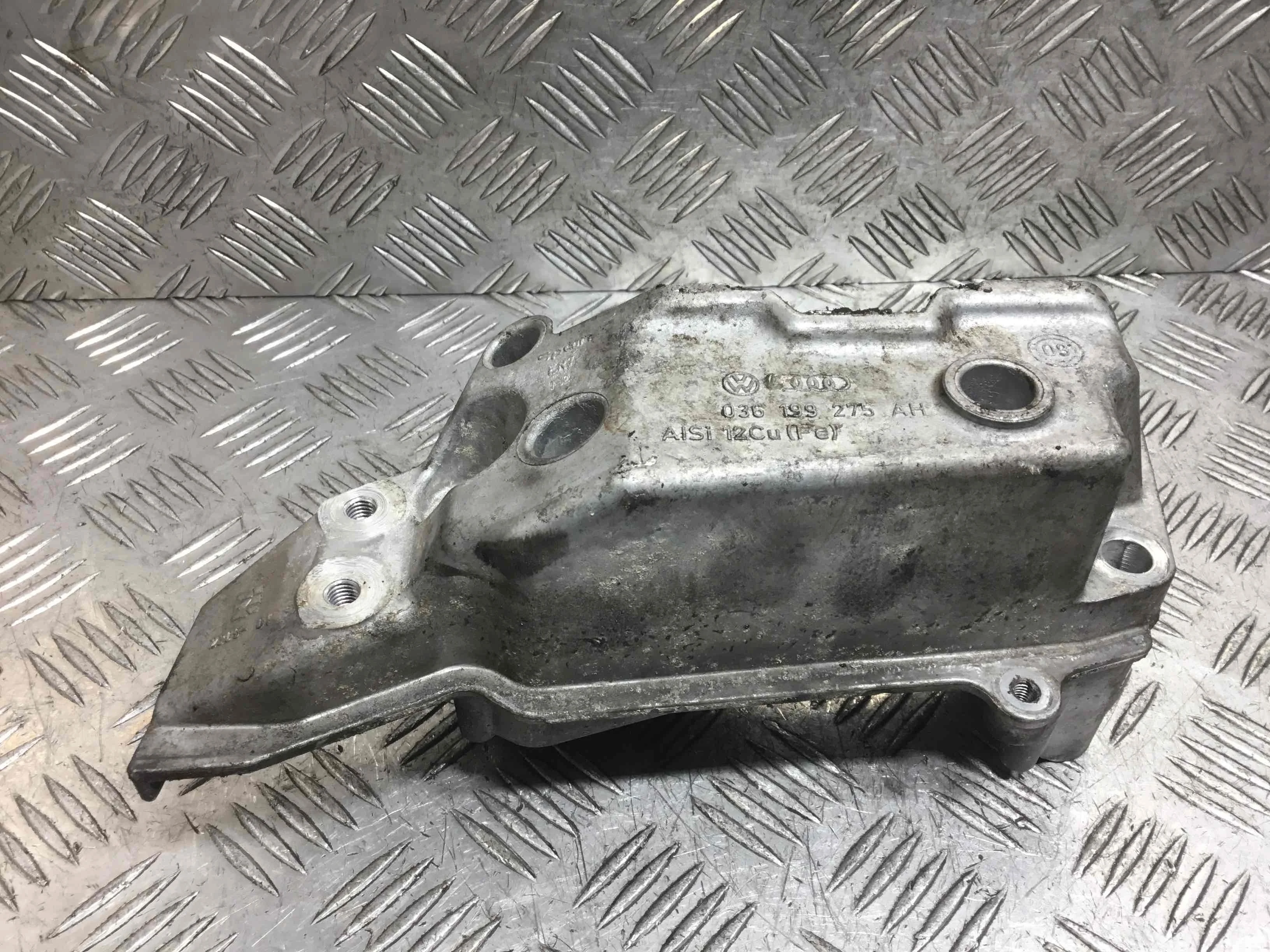 Кронштейн двигателя Volkswagen Golf 6 поколение (2008-2015) бензин 1.4 i Механика Х/б