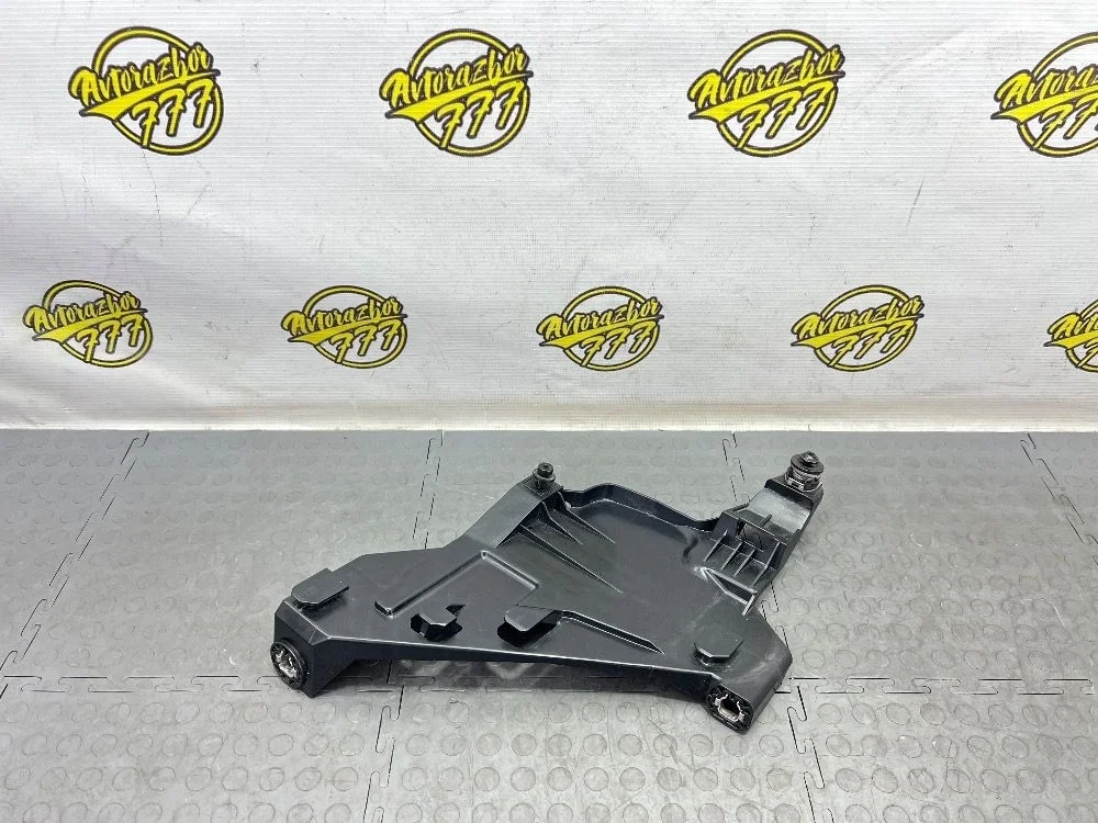 Кронштейн фар левый Audi Q5 I рестайлинг (2012—2017)