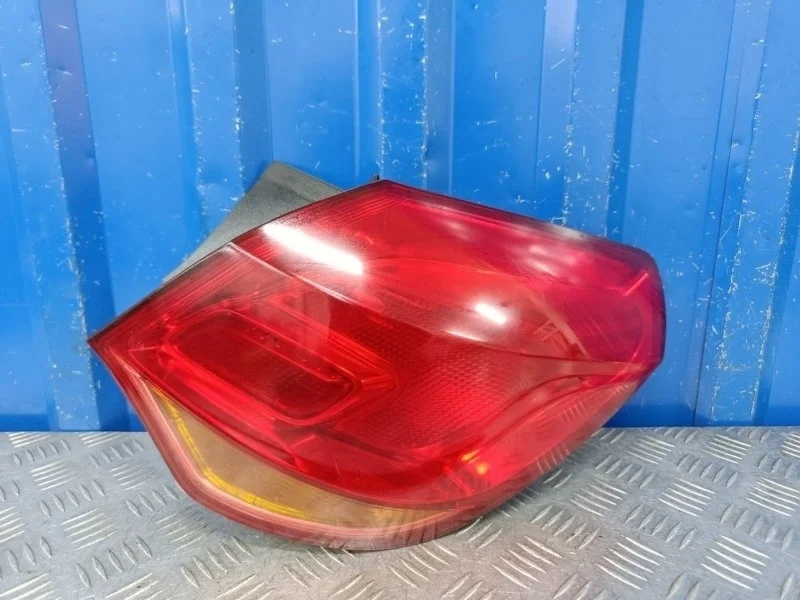 Фонарь Opel Astra 2011 1222088 J 1.6 A16LET, правый