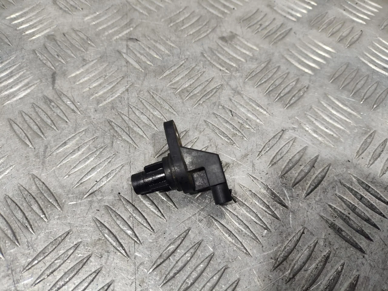 [Б/У] Датчик положения распредвала [Код: 00592998 ]