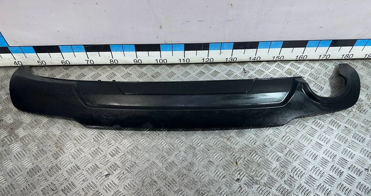 [Б/У] Юбка задняя Mercedes Benz W204 2007-2015 - царапины, потёртости, сломано одно крепление [Незначительные дефекты] [Код: 00592978 ]