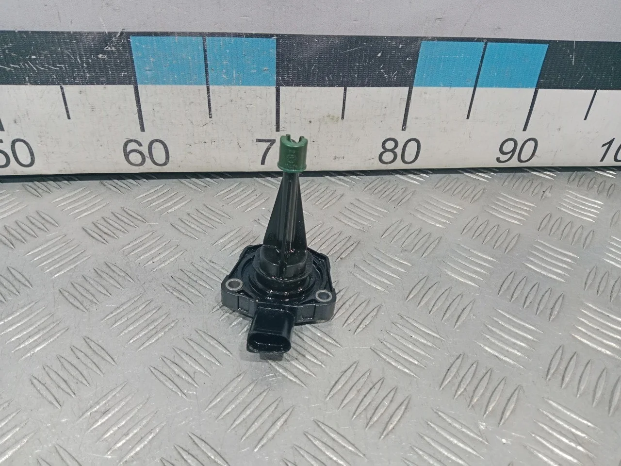 [Б/У] Датчик уровня масла [Код: 00593600 ]