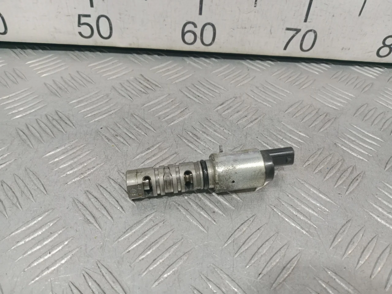 [Б/У] Клапан изменения фаз ГРМ [Код: 00592586 ]