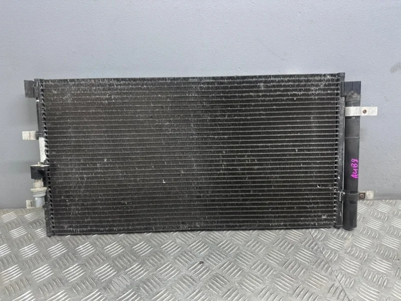 Радиатор кондиционера Audi A4 B8