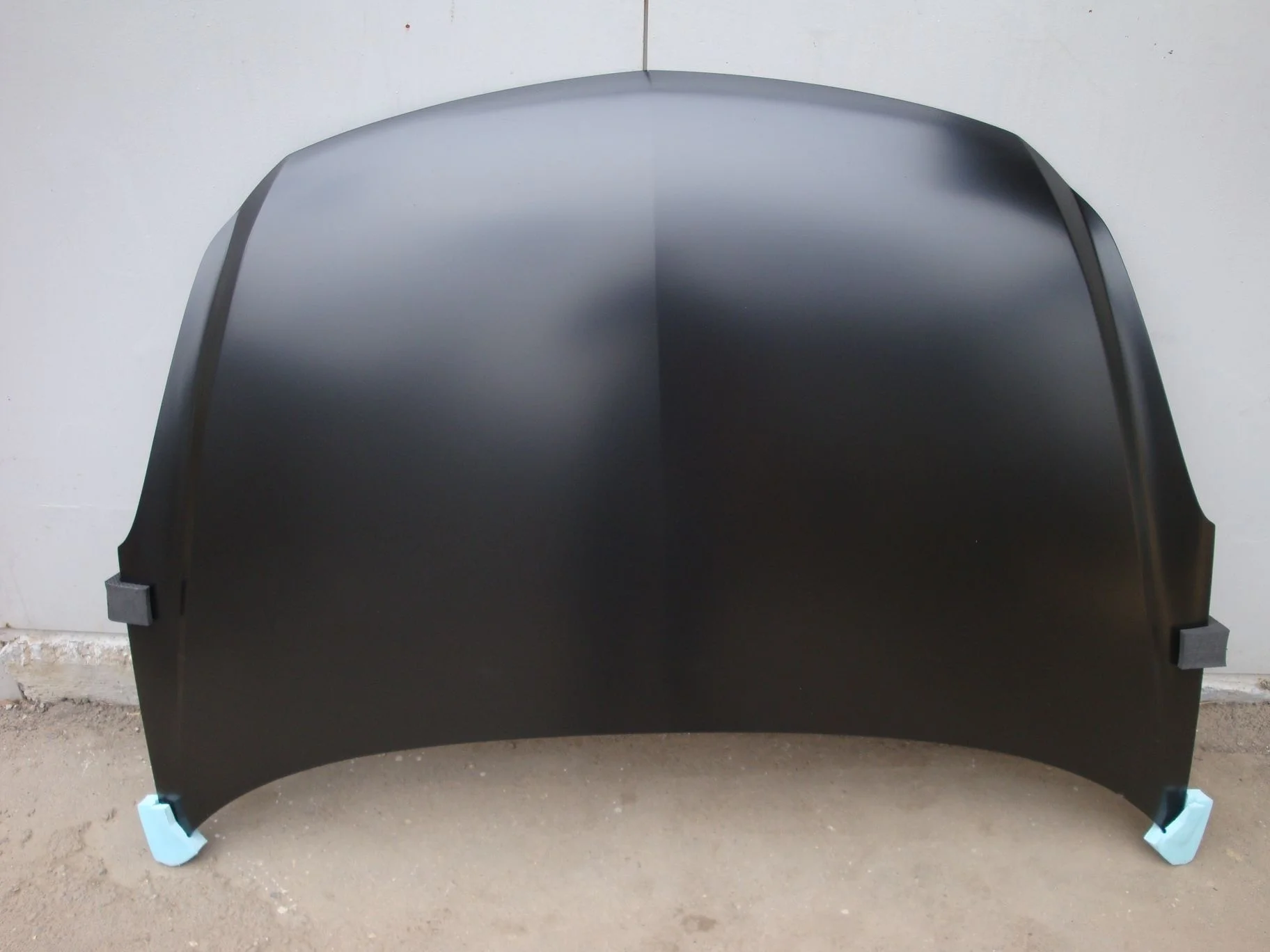 Капот новый неоригинальный Opel Corsa D