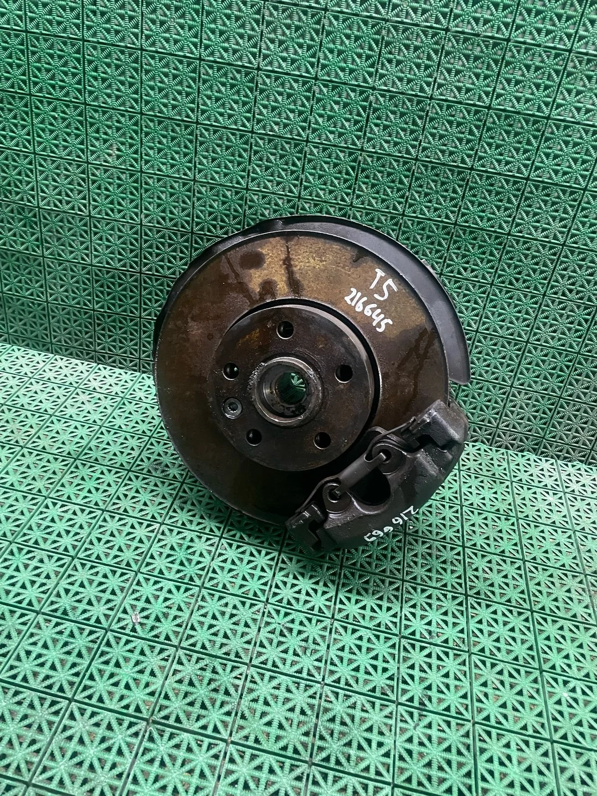 Диск тормозной VOLKSWAGEN TRANSPORTER T5 2003- передний 308 мм б/у TRANSPORTER T5(2003-2015)