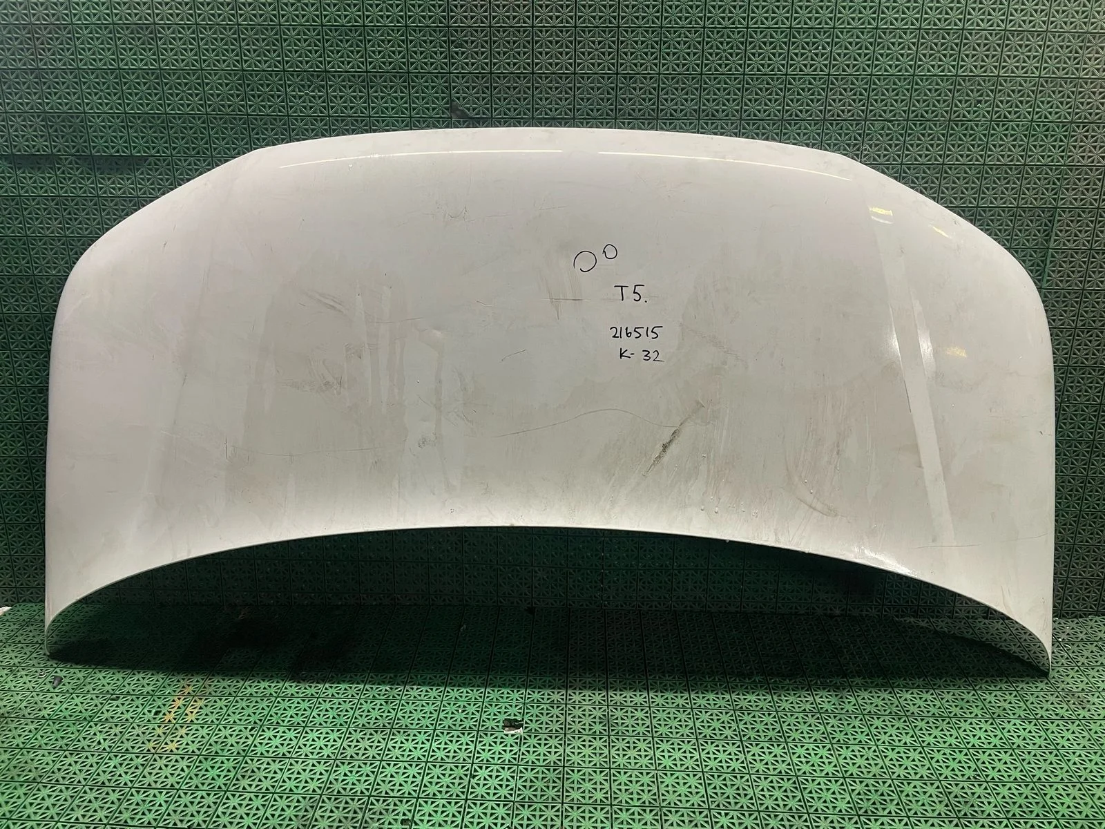 Капот VOLKSWAGEN TRANSPORTER T5 2010- белый б/у TRANSPORTER T5(2003-2015)