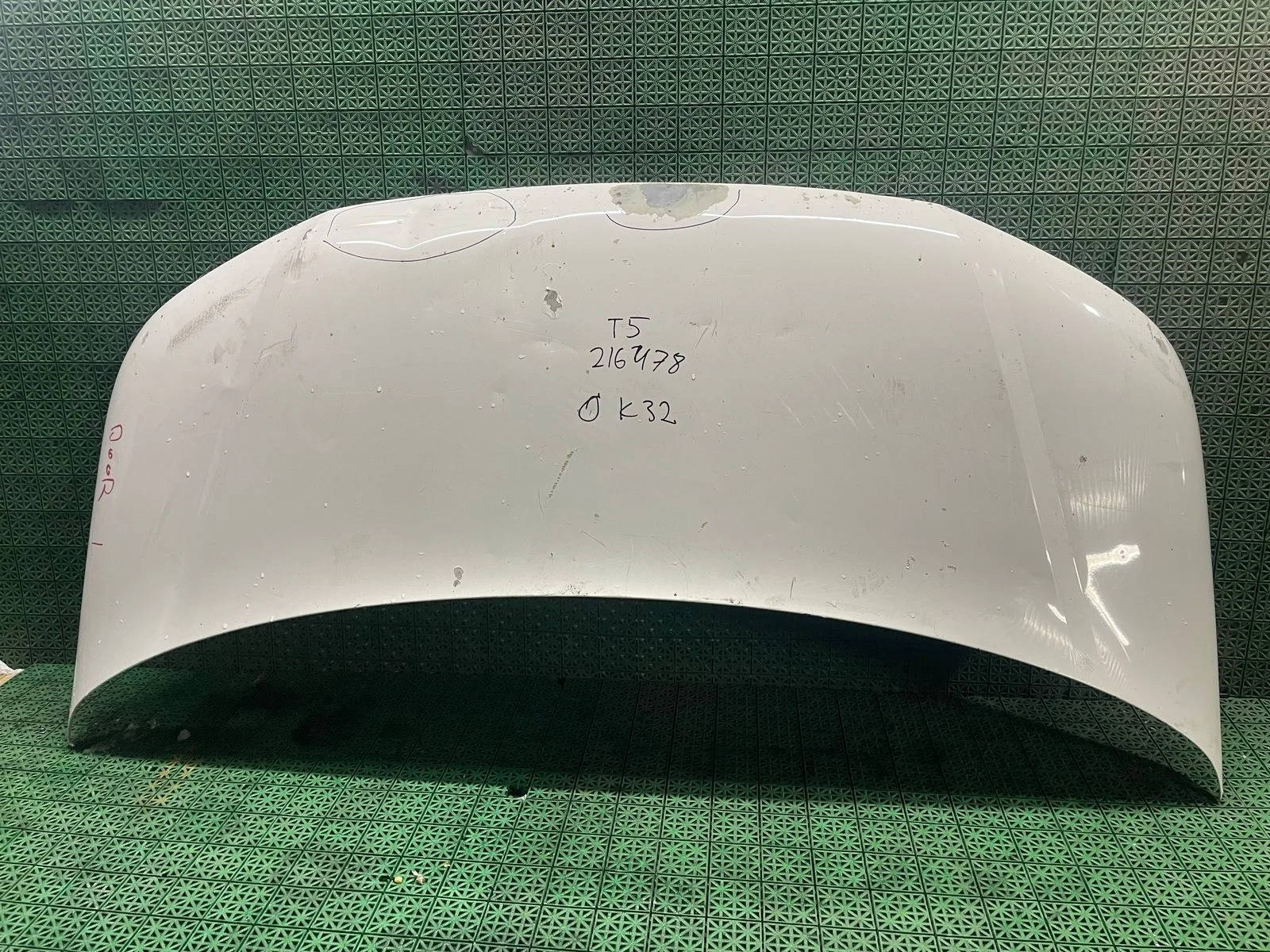 Капот VOLKSWAGEN TRANSPORTER T5 2010- белый б/у TRANSPORTER T5(2003-2015)