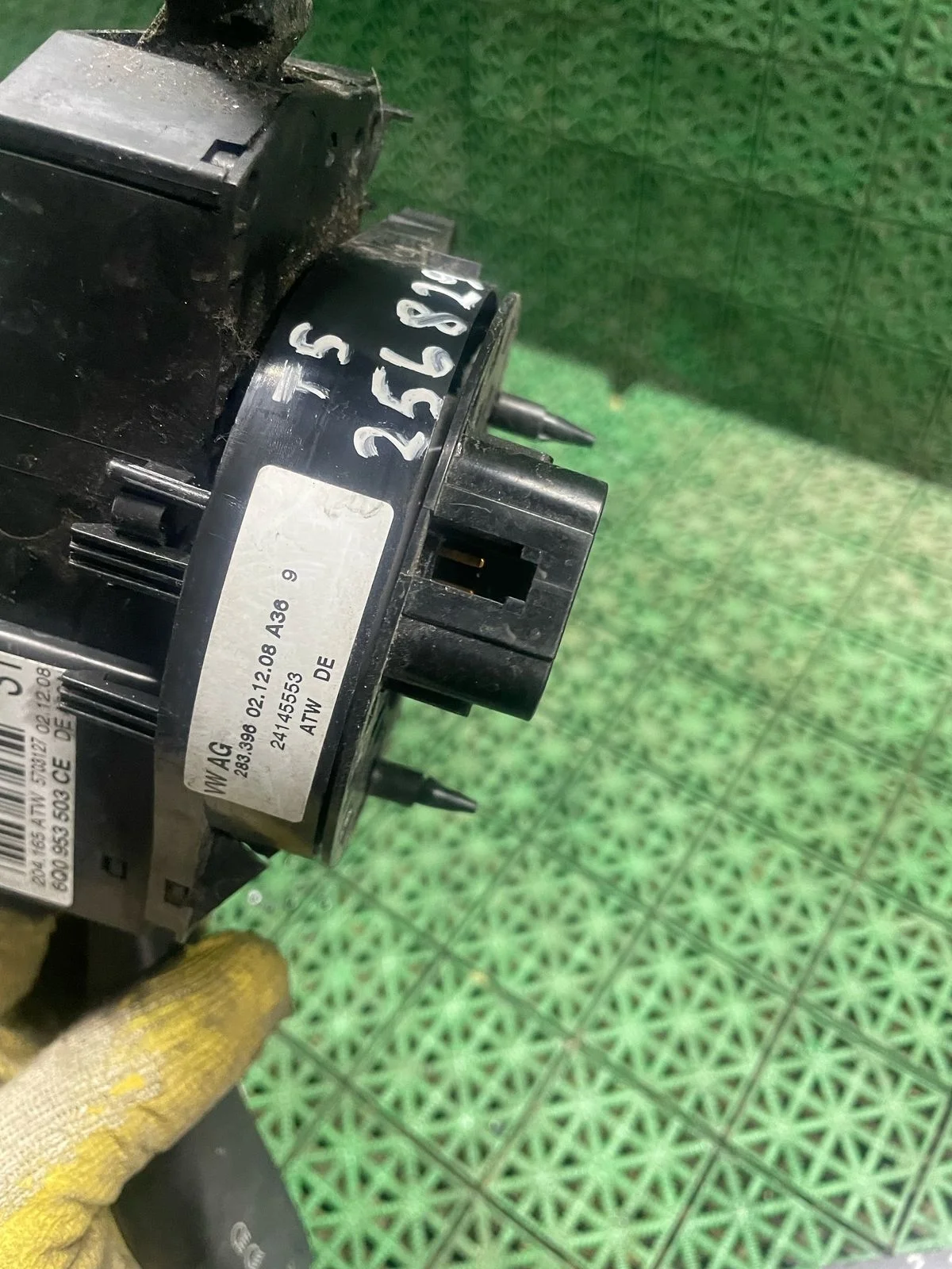 Лента под руль VOLKSWAGEN POLO седан 2010- б/у POLO(2010-