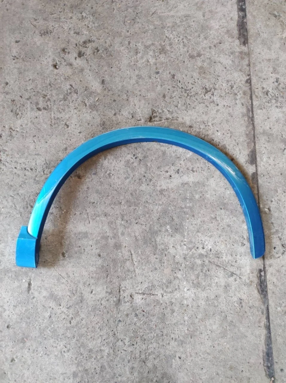 Молдинг крыла Audi Q3 2014-2018 8U0853718A, передний правый