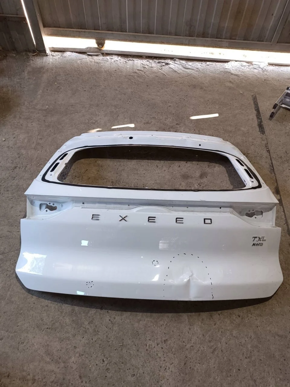 Крышка багажника Exeed TXL 509000737AADYJ