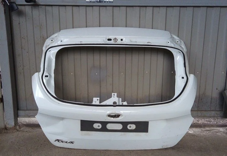 Дверь Ford Focus 3 2014-2019 1838957, задняя