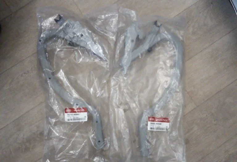 Петли крышки багажника Kia Rio 4 79210H0000