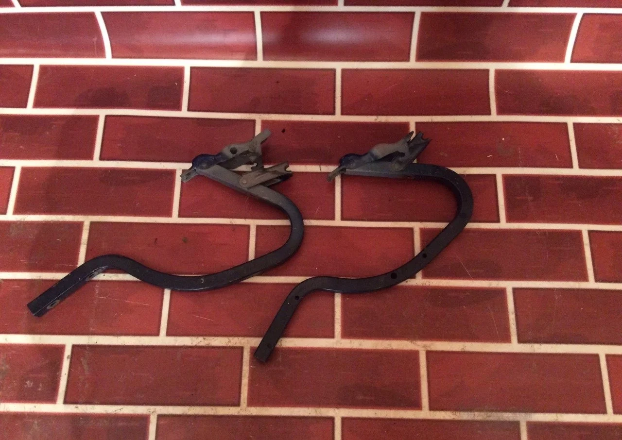 Петля багажника Hyundai Solaris 792204Y000