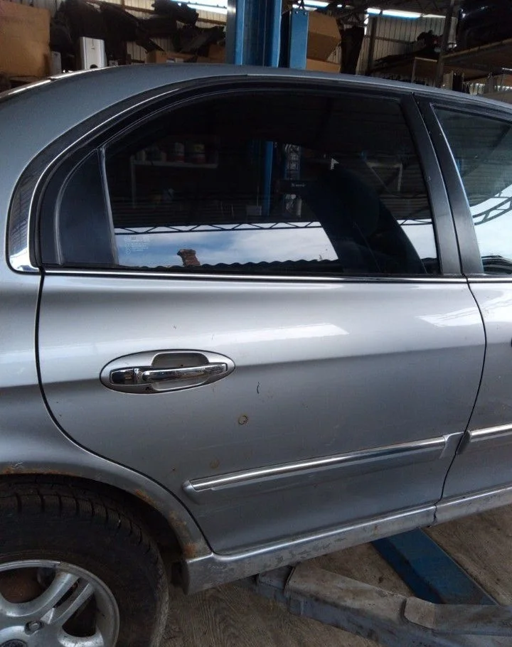 Дверь Kia Magentis 770043C020, задняя правая