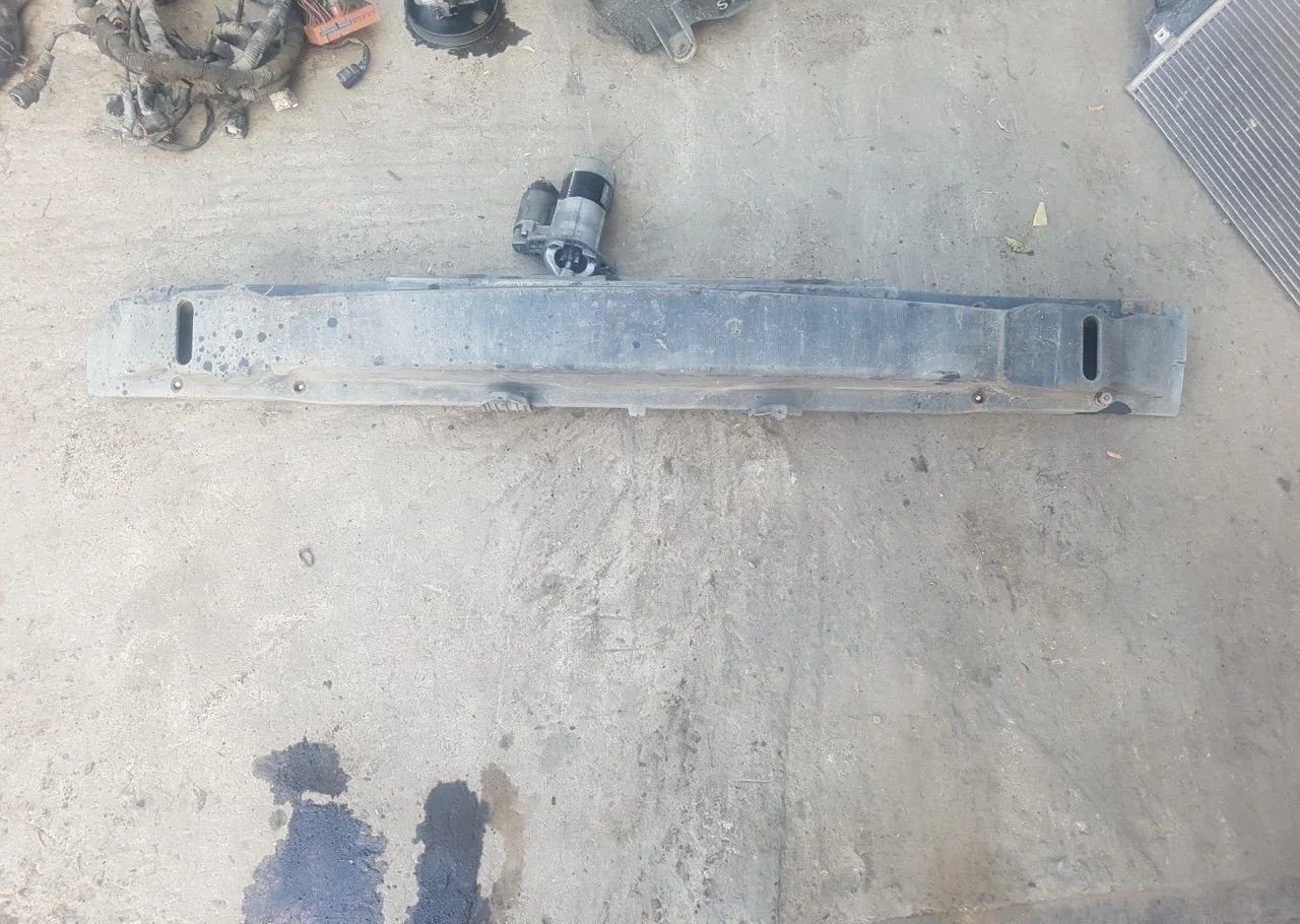 Усилитель бампера Kia Magentis 2000-2007 865303C200, передний