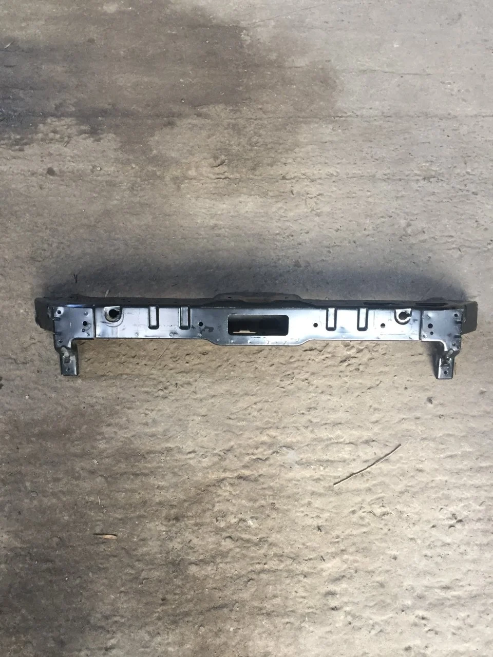 Панель радиатора Kia Soul 2 2013-2016 64101B2000