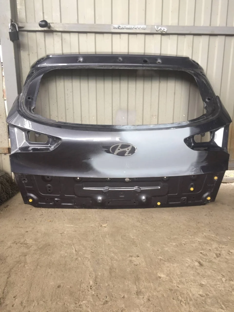 Крышка багажника Hyundai Tucson 3 73700D7500