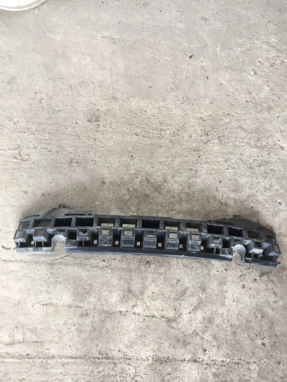 Наполнитель бампера Hyundai Solaris 865804L000, передний