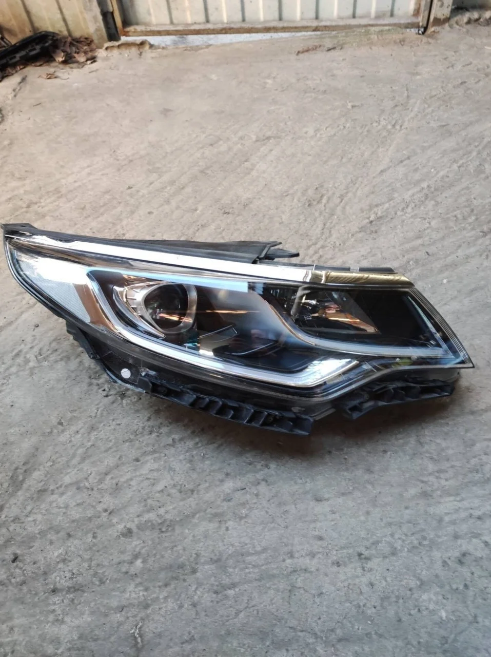 Блок фары Kia Optima 4 2018-2020 92102D4520, правый